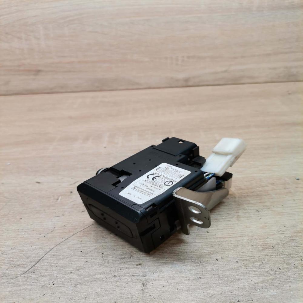 626399 000 2584a ri24kty  Ignition lock Toyota Corolla Verso AR10