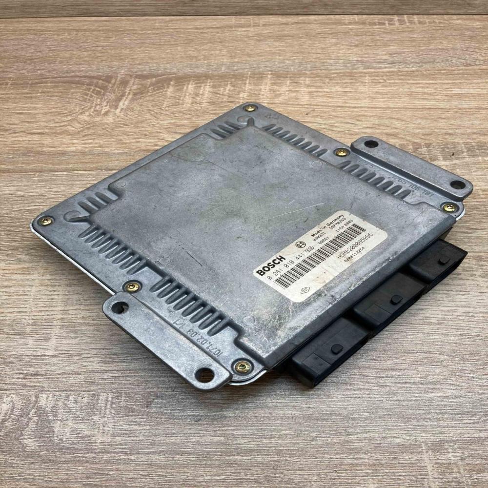 HOM8200065996 0281010441  Engine control unit/module ECU Volvo S40, V40