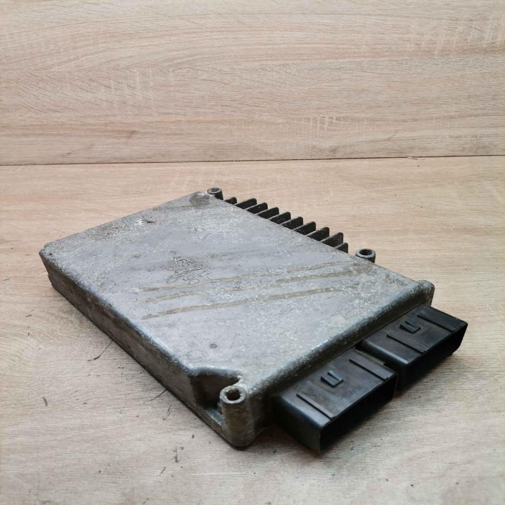p04748212af 8212af  Engine control unit/module ECU Chrysler Voyager