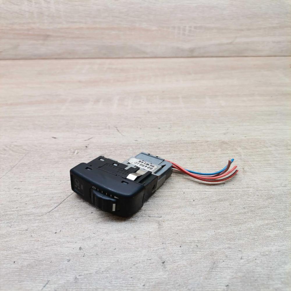 6849810 95w14k  Light switch Volvo 850
