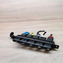 t0921 007130  Seat heating switch Hyundai Santa Fe