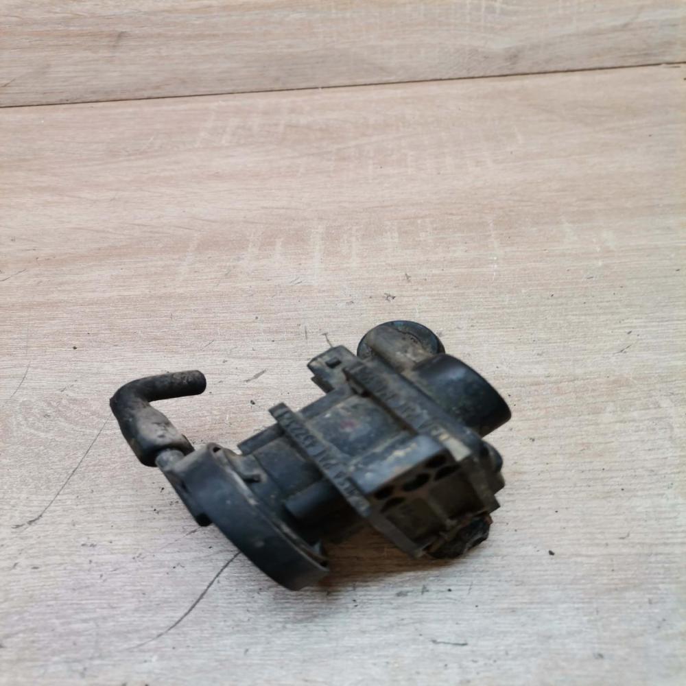 09158200   Valve vacuum Opel Vectra C