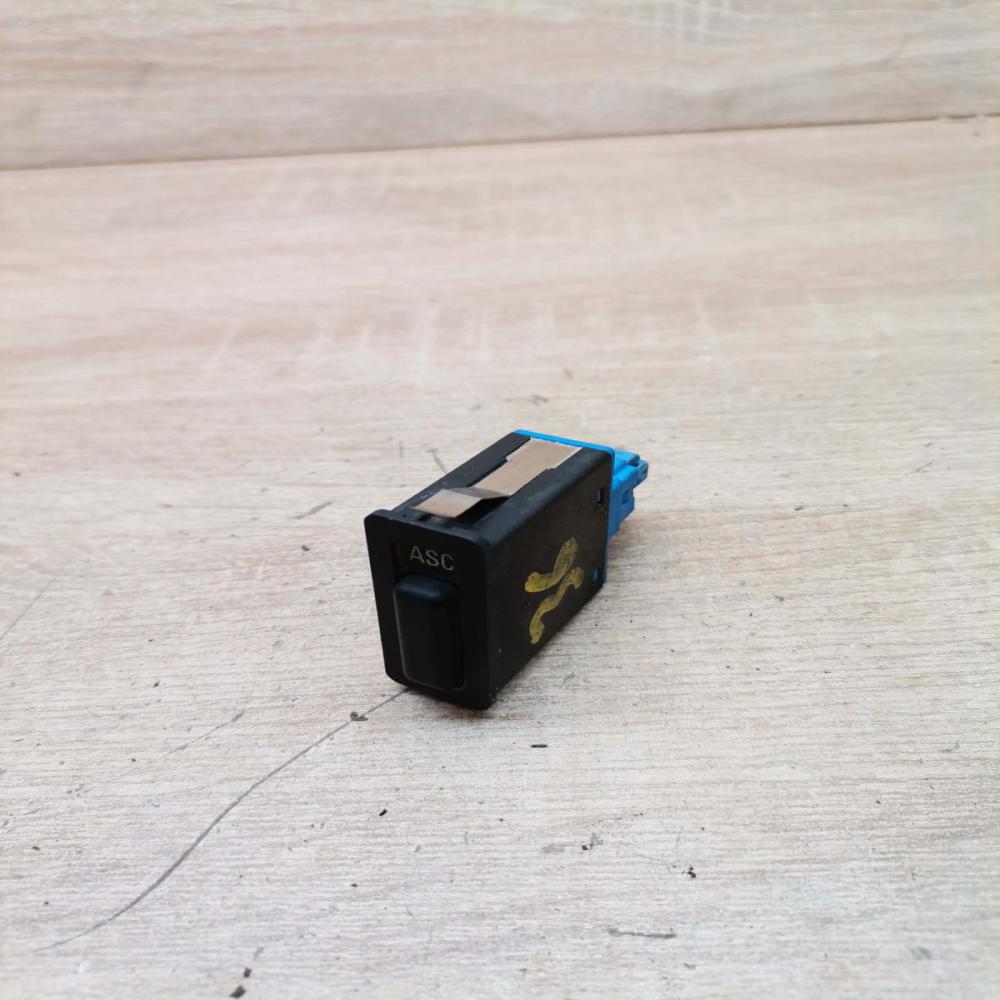 1390806   Traction control (ASR) switch BMW 3 E36