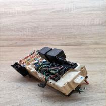 48788114 48788i14  Fuse module Toyota Corolla E120 E130
