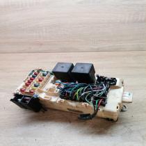 48788114 48788i14  Fuse module Toyota Corolla E120 E130