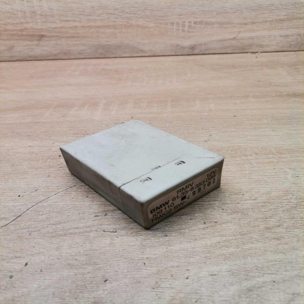 8353099 299702  Window control relay BMW 3 E36