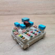 2495 4a27  Fuse module Toyota Corolla Verso E121