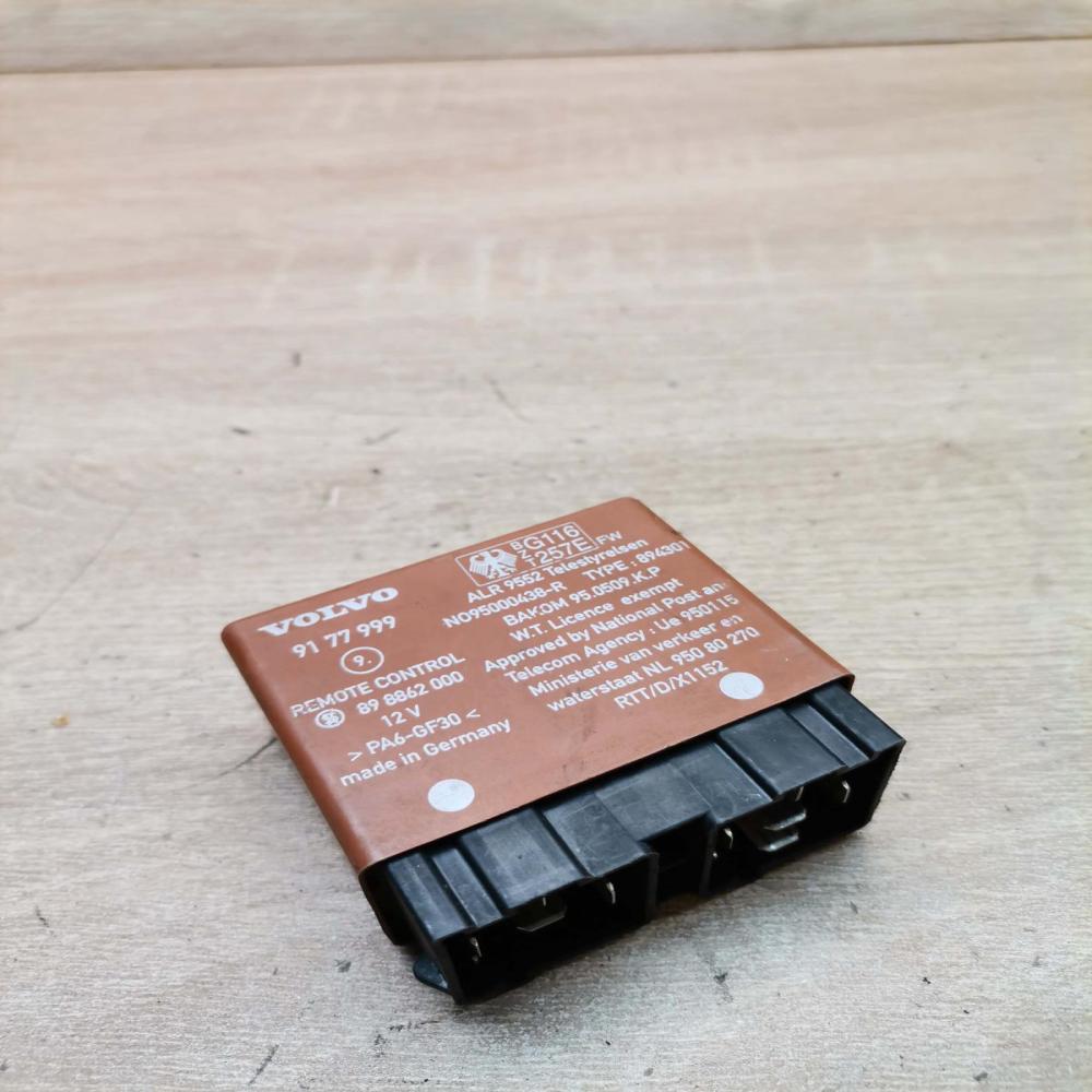 9177999 898862000  Other relay Volvo 850
