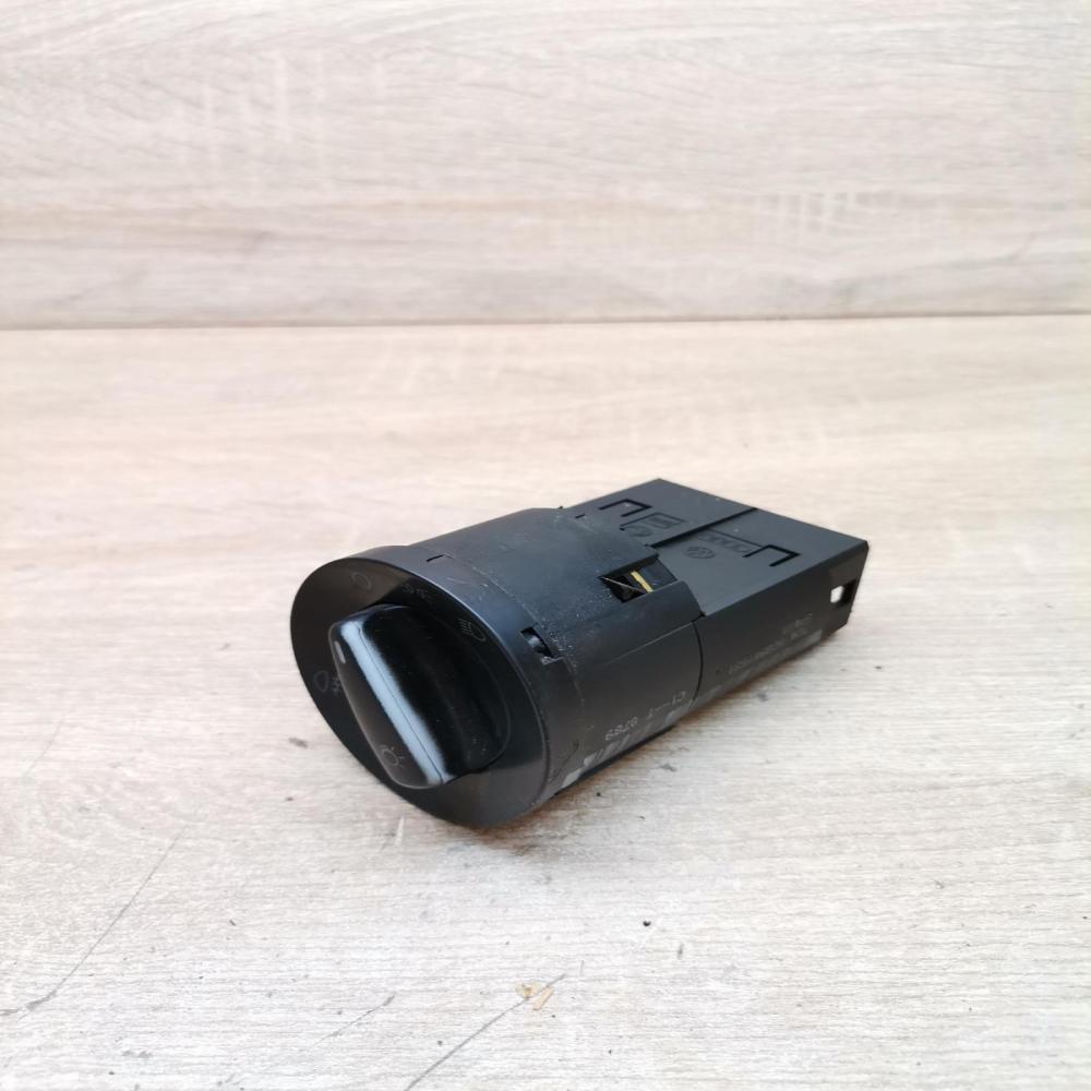 1c0941531   Light switch Volkswagen PASSAT B5
