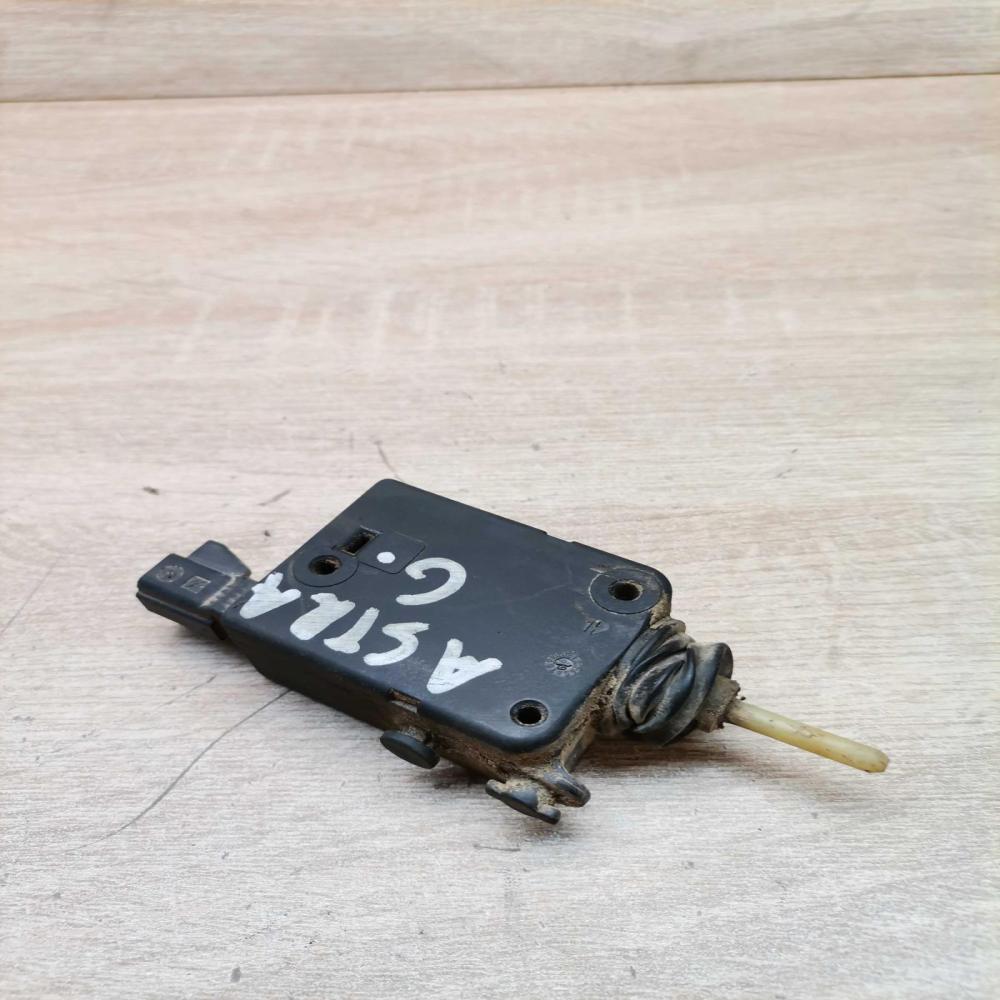 90589918 605420  Central locking motor Opel Zafira A
