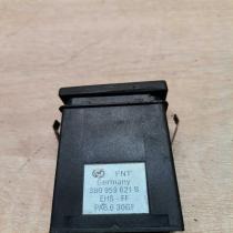 3b0959621b   Windscreen/window heater switch Volkswagen PASSAT B5