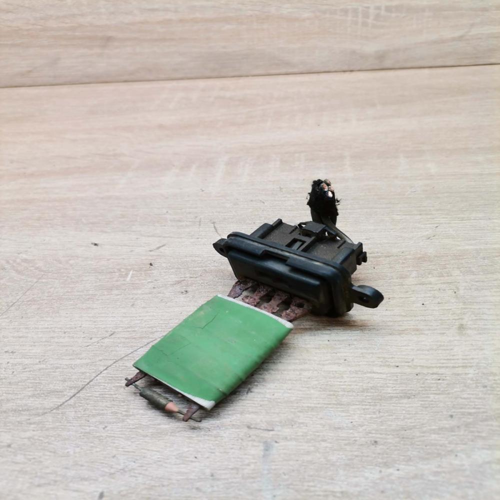 B837   Heater blower motor/fan resistor Fiat Bravo