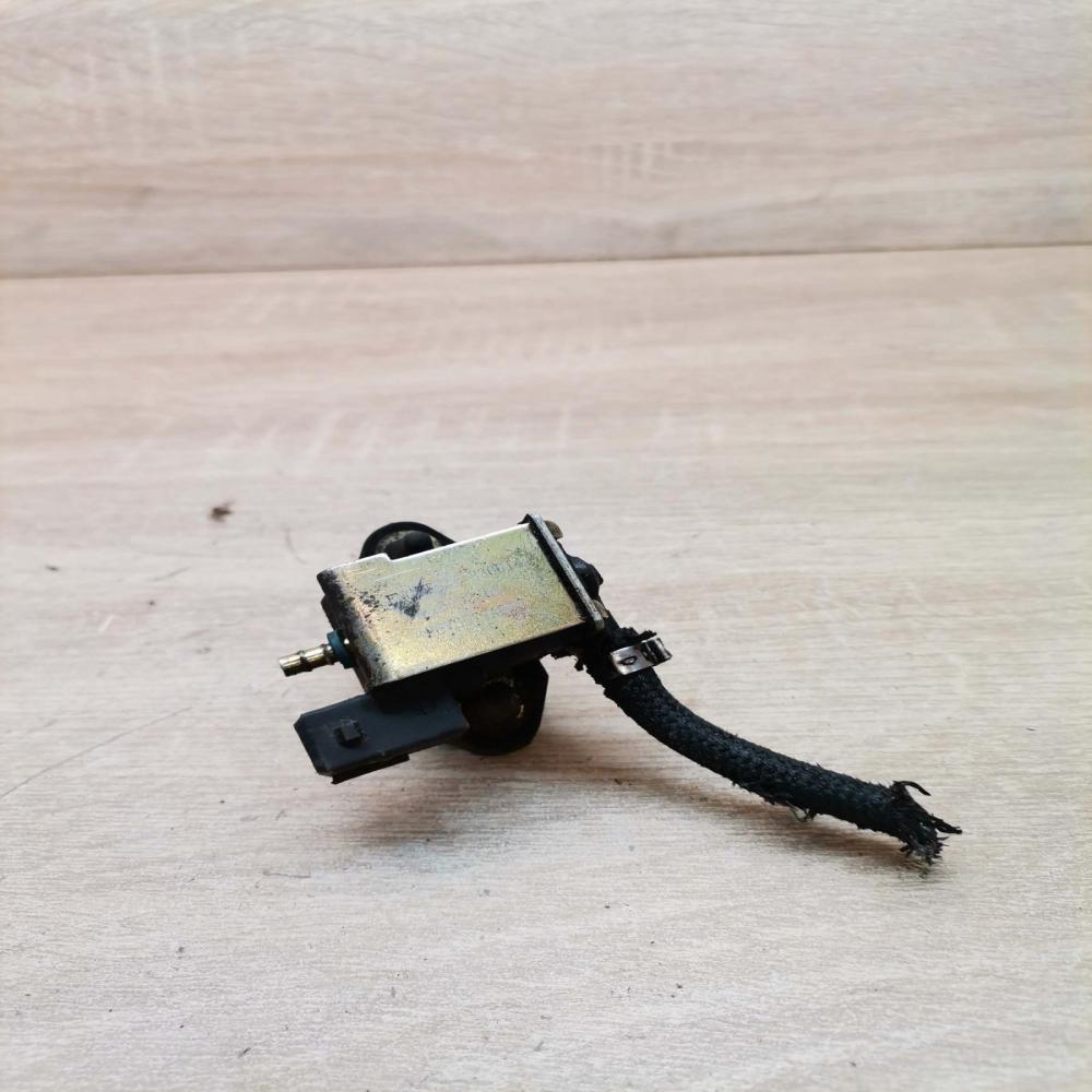 830014 16102266  Valve vacuum Toyota RAV 4 (XA20)