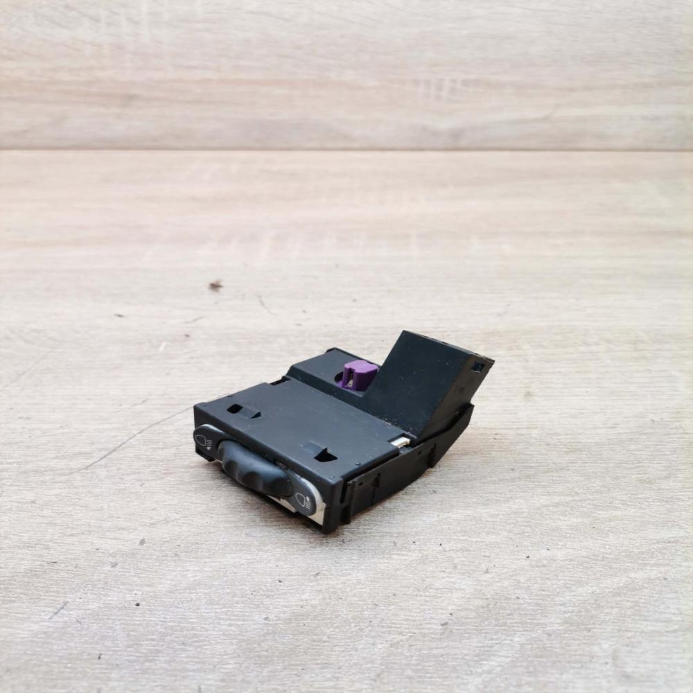 7700419690   Light switch Renault Laguna I