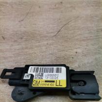 13102025   Airbag deployment crash/impact sensor Opel Signum
