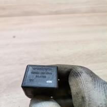 v23134 j52 x346 9441158  Other relay Volvo V50