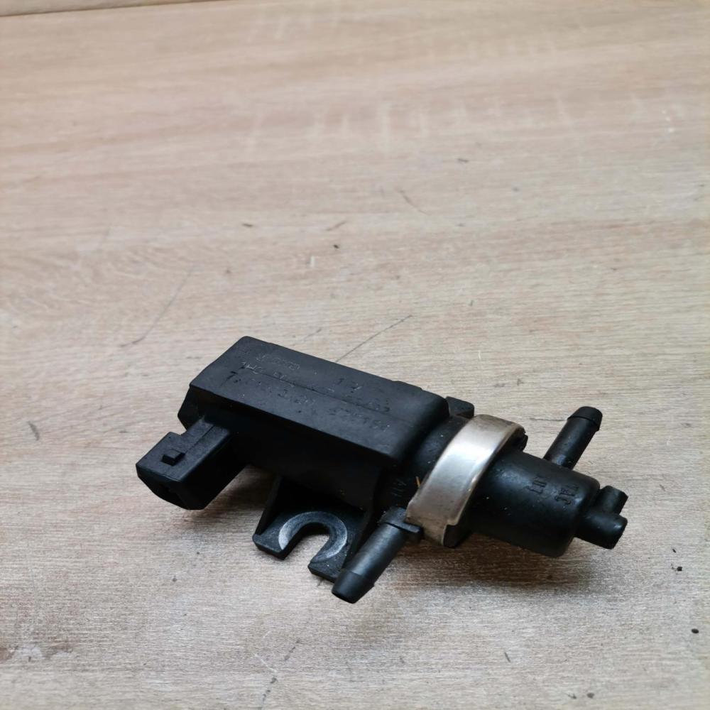 1h0906627   Valve vacuum Volkswagen PASSAT B5.5