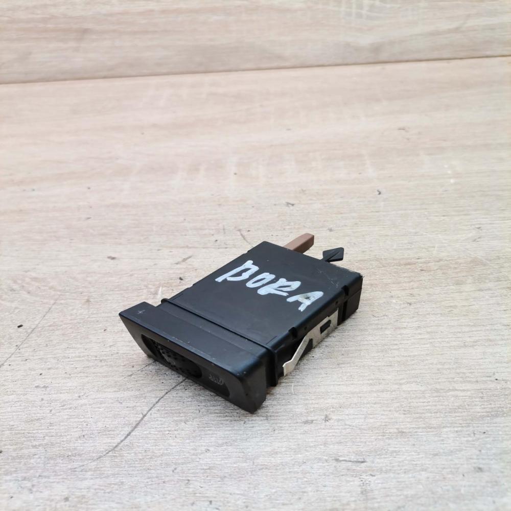 1j0963564b   Seat heating switch Volkswagen Bora