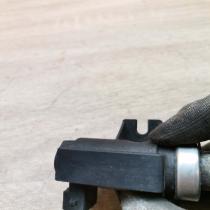 1h0906627a 72190325  Vacuum valve Audi A4 S4 B5 8D