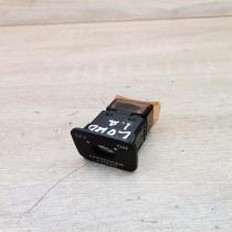 136 4b45   Passenger airbag on/off switch Toyota Avensis T250