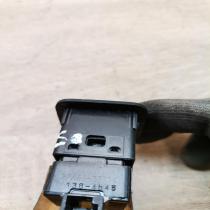 136 4b45   Passenger airbag on/off switch Toyota Avensis T250