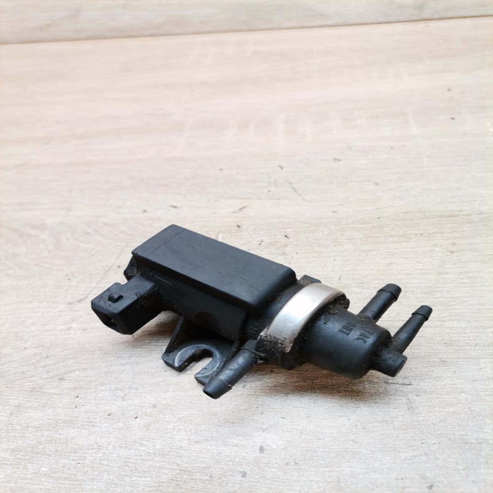 1h0906627   Vacuum valve Volkswagen PASSAT B5.5