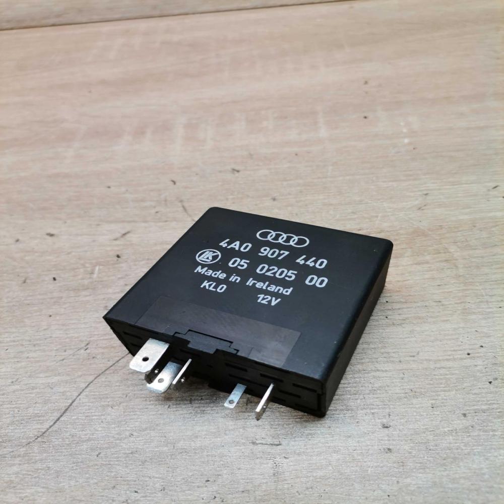 4a0907440 05020500  Other relay Audi A8 S8 D2 4D