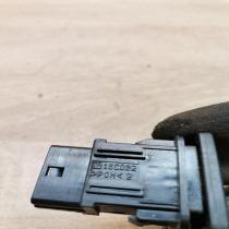 15c032   Hand parking brake switch Toyota Auris E180