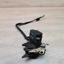 152800 7081   Front door lock Mazda 626