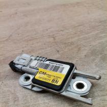 13123277 bn3277a1qpu  Airbag deployment crash/impact sensor Opel Vectra C