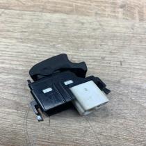 607 3E73   Electric window control switch Toyota Corolla E120 E130