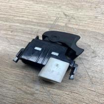 607 3E73   Electric window control switch Toyota Corolla E120 E130