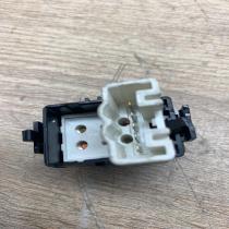 607 3e66   Electric window control switch Toyota Corolla E120 E130
