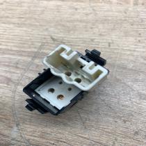 607 2E3D   Electric window control switch Toyota Corolla E120 E130