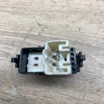 607 2057   Electric window control switch Toyota Corolla E120 E130
