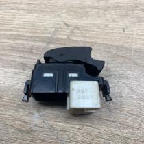 607 2057   Electric window control switch Toyota Corolla E120 E130