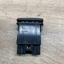 153641 Press  Other devices Toyota Prius (XW20)
