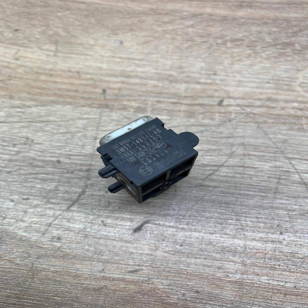 3M5T 14B342 AB   Airbag deployment crash/impact sensor Ford Galaxy