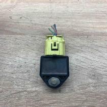 89831 05010 186512421D  Airbag deployment crash/impact sensor Toyota Avensis T25