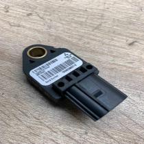 8651A001   Airbag deployment crash/impact sensor Mitsubishi Outlander