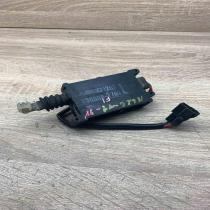 830000 3700   Central locking motor Mazda 626