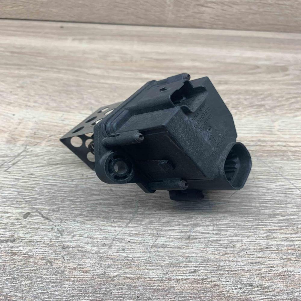 9649247680 8241001  Heater blower motor/fan resistor Citroen C4 I