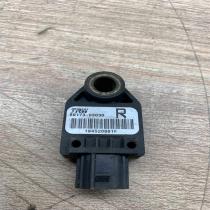 89173 05030   Airbag deployment crash/impact sensor Toyota Avensis T250