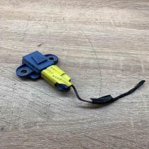 1K0955557A   Airbag deployment crash/impact sensor Volkswagen Golf V