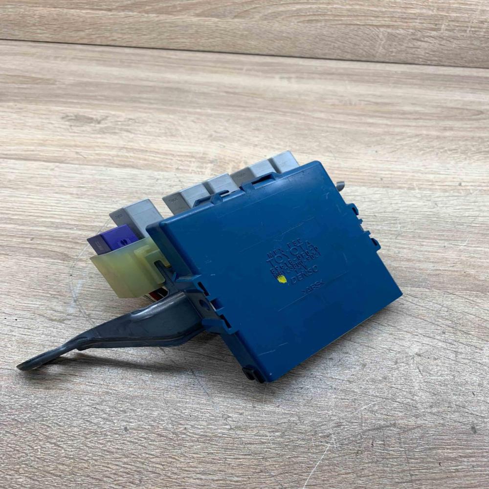 89618 0F020 Unit  Combustion control unit/module Toyota Corolla Verso AR10