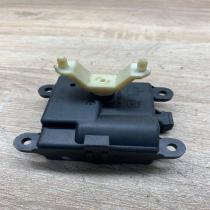3C270 30840   Air flap motor/actuator Nissan Almera Tino