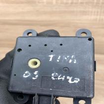 3C270 30840   Air flap motor/actuator Nissan Almera Tino