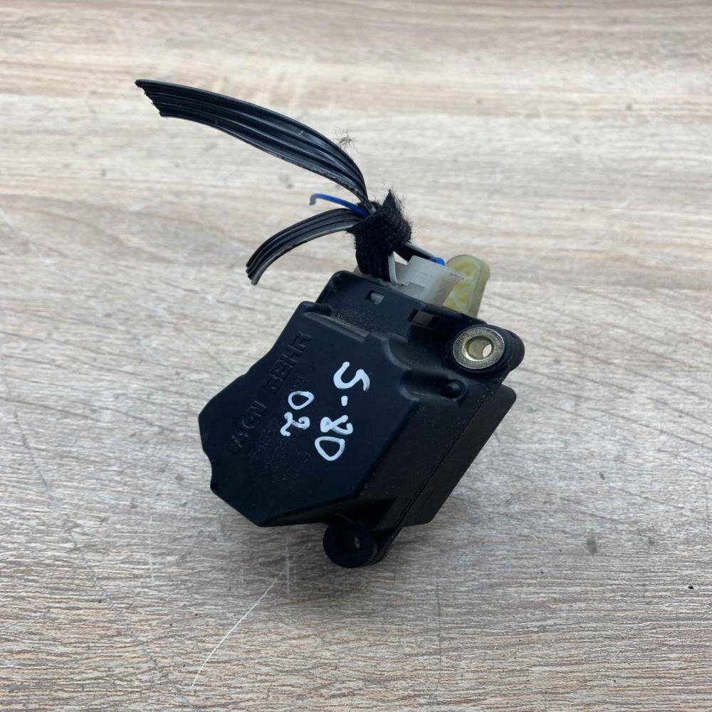 74932F 210602  Air flap motor/actuator Volvo S80