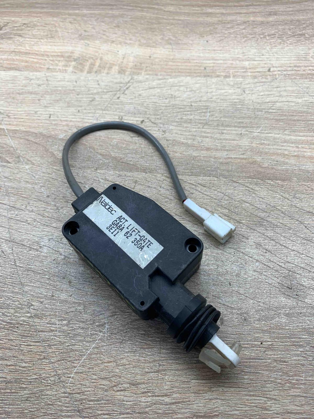 GA8A 62 350A   Central locking motor Mazda 626