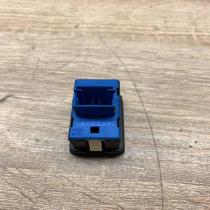 8368932   Electric window control switch BMW 7 E38